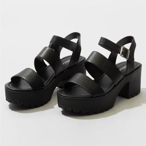 SODA- Lug Sole Ankle Strap Womens Platform Sandals- Black- 9